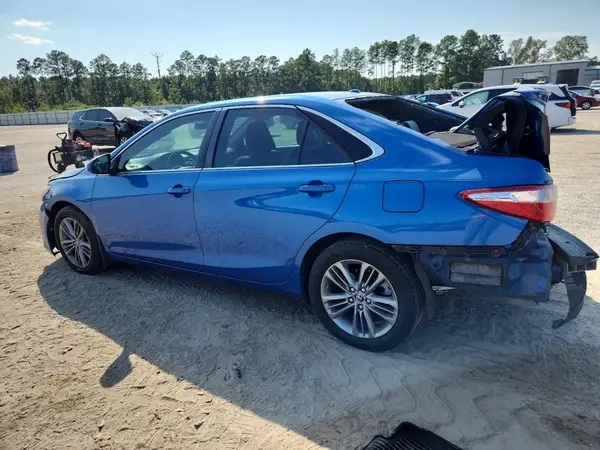 4T1BF1FK2HU663835 2017 TOYOTA CAMRY - Image 2