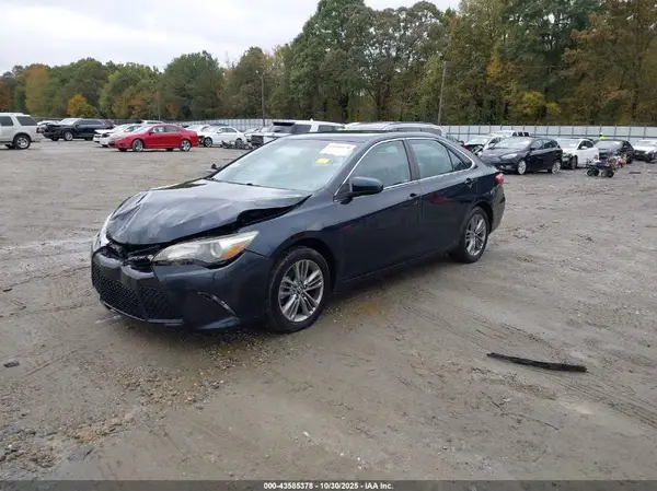 4T1BF1FK2HU664094 2017 TOYOTA CAMRY - Image 2