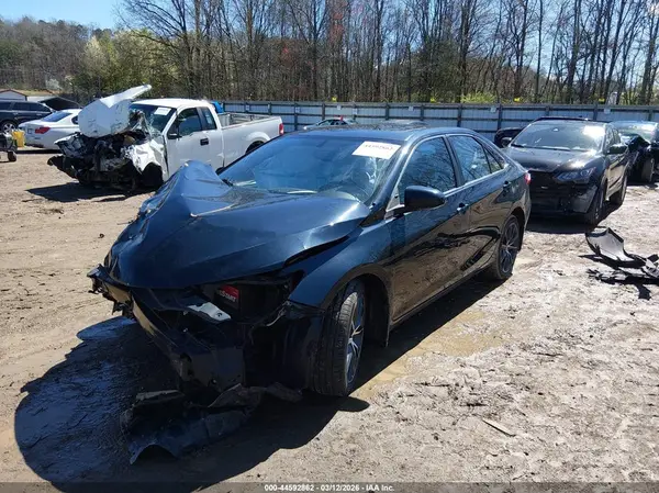 4T1BF1FK2HU664922 2017 TOYOTA CAMRY - Image 2