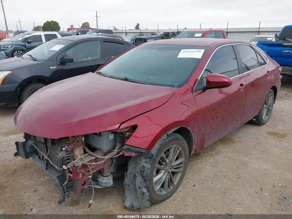 4T1BF1FK2HU666041 2017 TOYOTA CAMRY - Image 2
