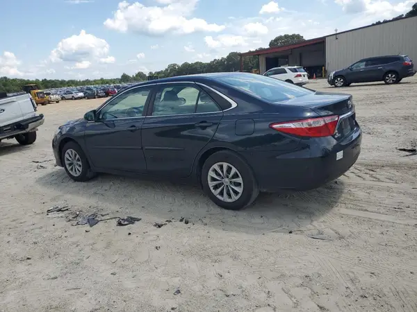 4T1BF1FK2HU666587 2017 TOYOTA CAMRY - Image 2