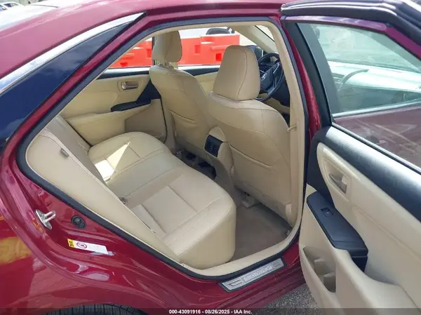 4T1BF1FK2HU667576 2017 TOYOTA CAMRY - Image 8