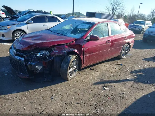 4T1BF1FK2HU668243 2017 TOYOTA CAMRY - Image 2
