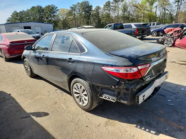 4T1BF1FK2HU669179 2017 TOYOTA CAMRY - Image 2