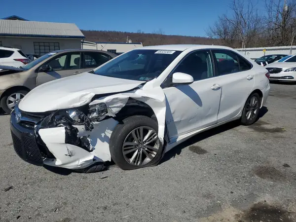 4T1BF1FK2HU671272 2017 TOYOTA CAMRY - Image 1