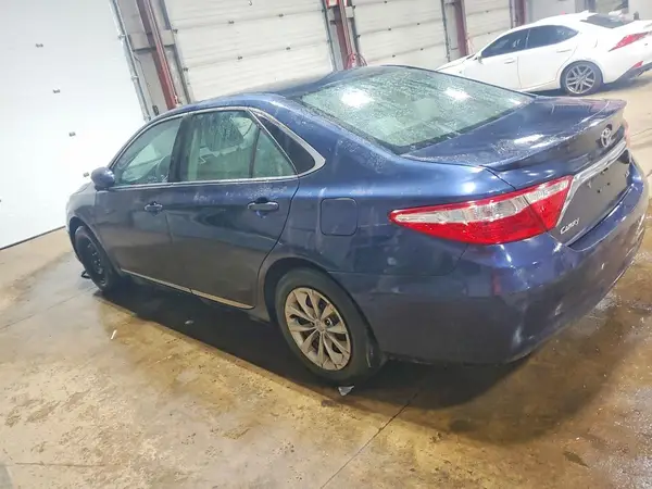 4T1BF1FK2HU675516 2017 TOYOTA CAMRY - Image 2