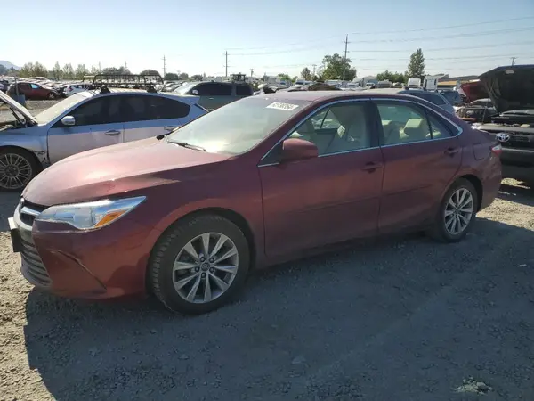 4T1BF1FK2HU675550 2017 TOYOTA CAMRY - Image 1