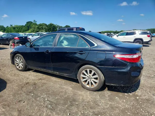 4T1BF1FK2HU678898 2017 TOYOTA CAMRY - Image 2