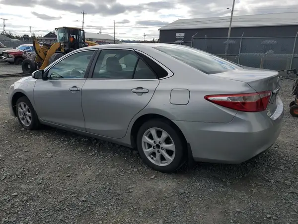 4T1BF1FK2HU680828 2017 TOYOTA CAMRY - Image 2