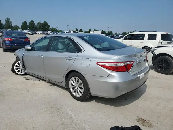 4T1BF1FK2HU682076 2017 TOYOTA CAMRY - Image 2