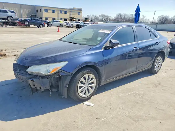 4T1BF1FK2HU682191 2017 TOYOTA CAMRY - Image 1