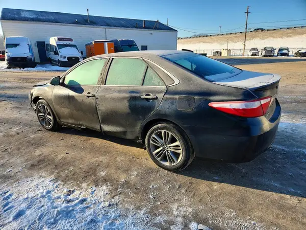 4T1BF1FK2HU682823 2017 TOYOTA CAMRY - Image 2