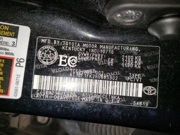 4T1BF1FK2HU685902 2017 TOYOTA CAMRY - Image 4