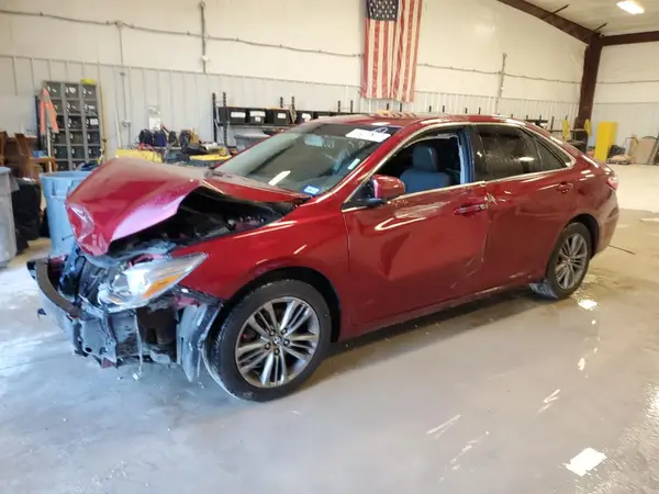4T1BF1FK2HU686418 2017 TOYOTA CAMRY - Image 1