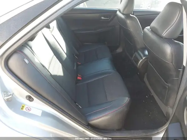 4T1BF1FK2HU686421 2017 TOYOTA CAMRY - Image 8