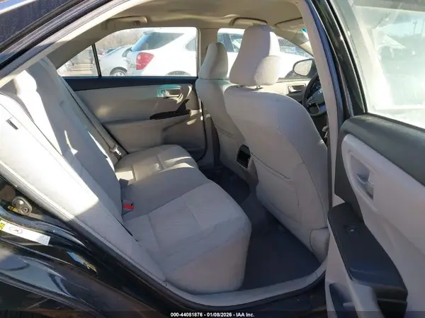 4T1BF1FK2HU690954 2017 TOYOTA CAMRY - Image 8