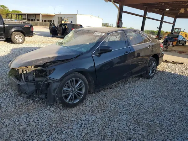 4T1BF1FK2HU695698 2017 TOYOTA CAMRY - Image 1