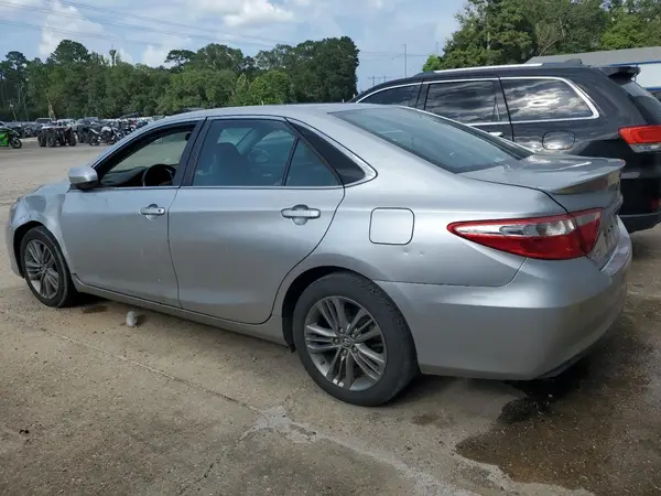 4T1BF1FK2HU696530 2017 TOYOTA CAMRY - Image 2