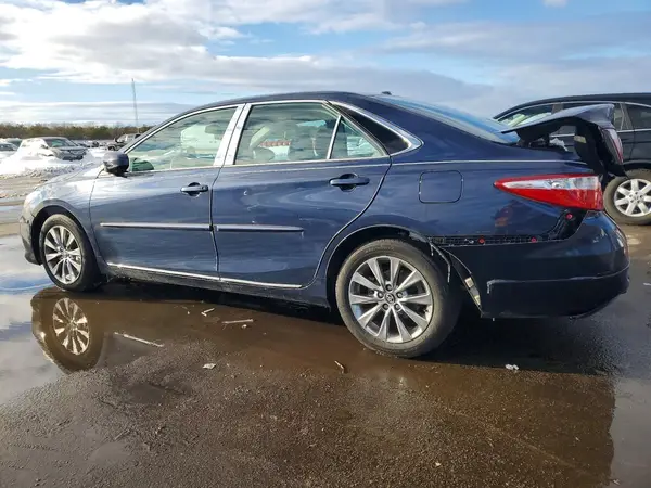4T1BF1FK2HU697418 2017 TOYOTA CAMRY - Image 2