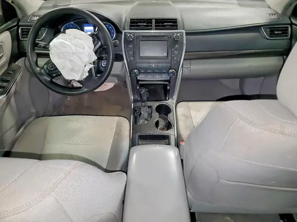 4T1BF1FK2HU704979 2017 TOYOTA CAMRY - Image 8