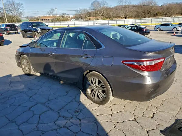 4T1BF1FK2HU708904 2017 TOYOTA CAMRY - Image 2