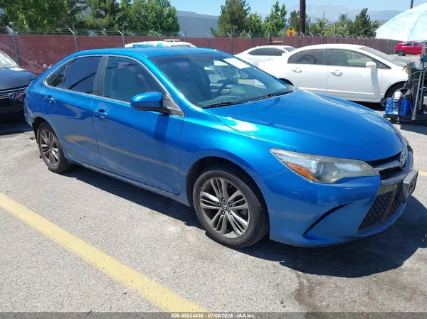 4T1BF1FK2HU709759 2017 TOYOTA CAMRY - Image 1