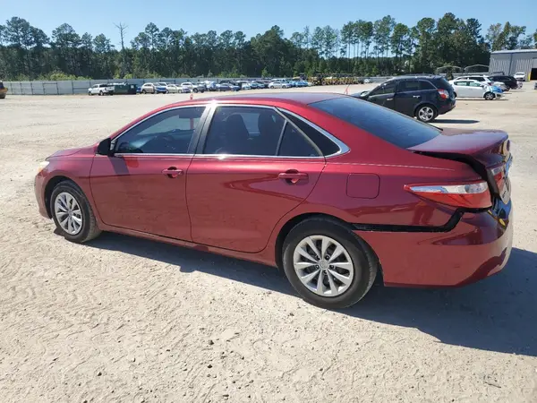 4T1BF1FK2HU710197 2017 TOYOTA CAMRY - Image 2