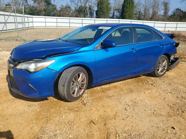 4T1BF1FK2HU713679 2017 TOYOTA CAMRY - Image 1