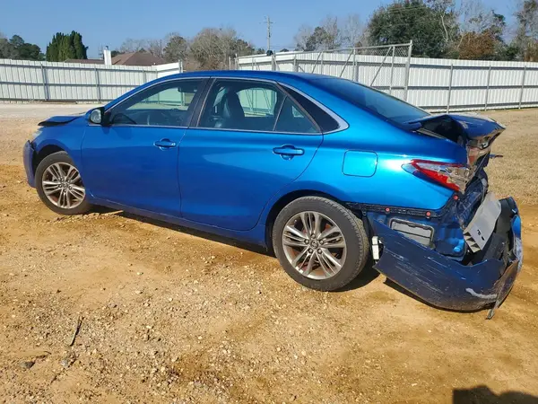 4T1BF1FK2HU713679 2017 TOYOTA CAMRY - Image 2