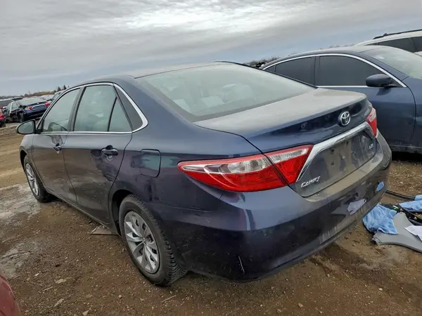 4T1BF1FK2HU714721 2017 TOYOTA CAMRY - Image 2