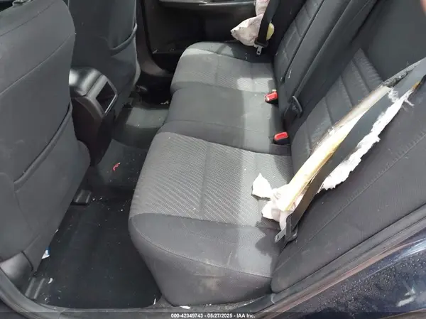 4T1BF1FK2HU715402 2017 TOYOTA CAMRY - Image 8
