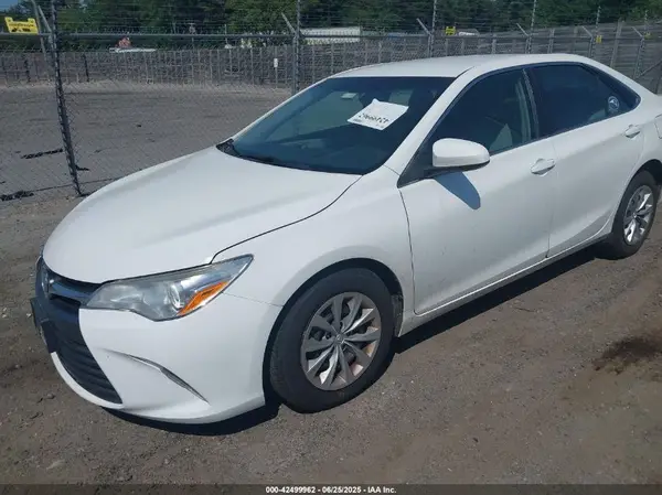 4T1BF1FK2HU720907 2017 TOYOTA CAMRY - Image 2