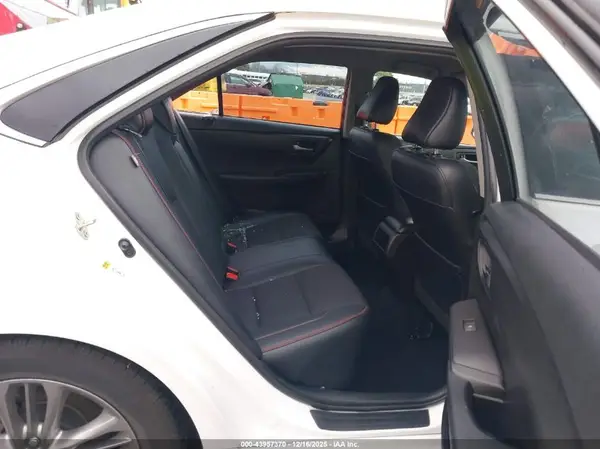 4T1BF1FK2HU724617 2017 TOYOTA CAMRY - Image 8