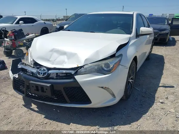 4T1BF1FK2HU728781 2017 TOYOTA CAMRY - Image 2