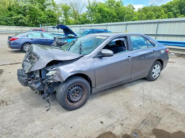 4T1BF1FK2HU731504 2017 TOYOTA CAMRY - Image 1