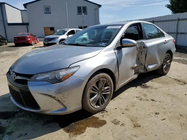 4T1BF1FK2HU733060 2017 TOYOTA CAMRY - Image 1