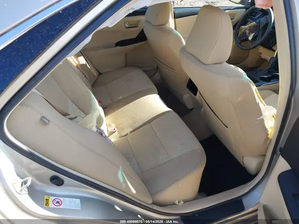 4T1BF1FK2HU733673 2017 TOYOTA CAMRY - Image 8