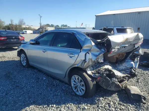 4T1BF1FK2HU734970 2017 TOYOTA CAMRY - Image 2