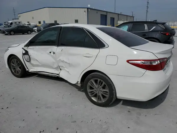 4T1BF1FK2HU735200 2017 TOYOTA CAMRY - Image 2