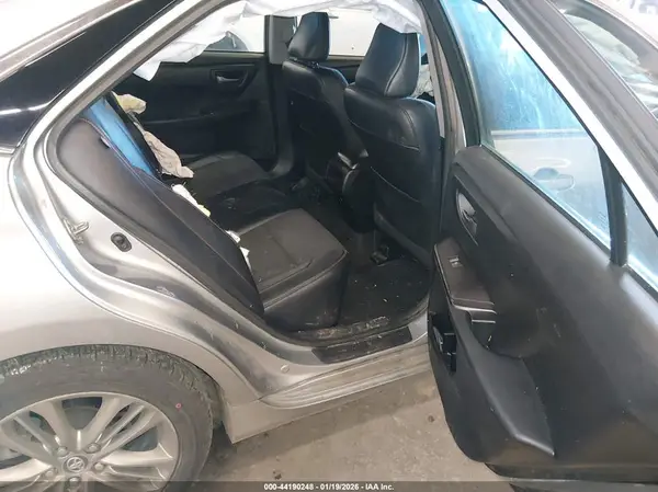 4T1BF1FK2HU735844 2017 TOYOTA CAMRY - Image 8