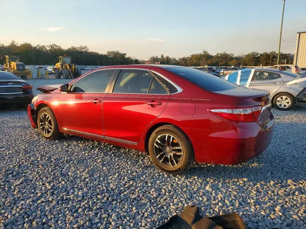4T1BF1FK2HU738369 2017 TOYOTA CAMRY - Image 2