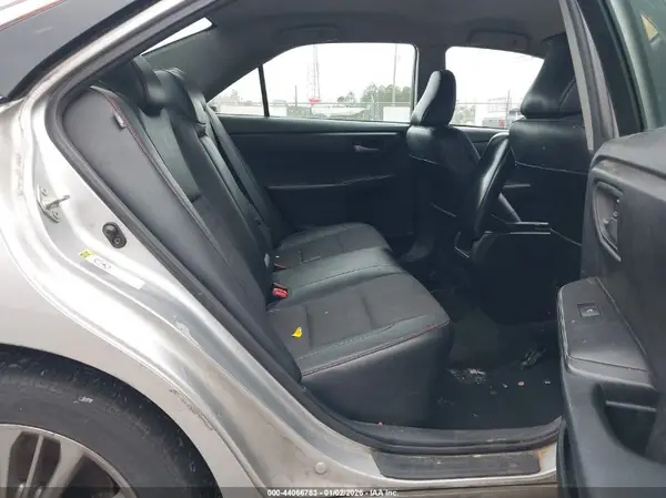 4T1BF1FK2HU739120 2017 TOYOTA CAMRY - Image 8
