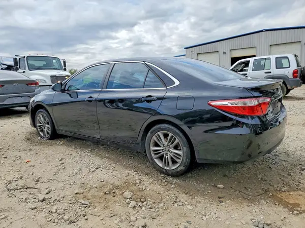 4T1BF1FK2HU742664 2017 TOYOTA CAMRY - Image 2