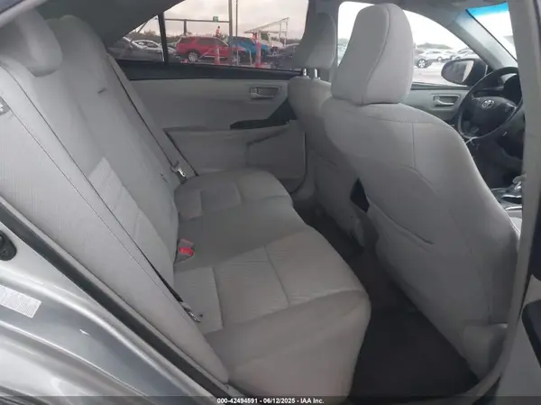 4T1BF1FK2HU750649 2017 TOYOTA CAMRY - Image 8