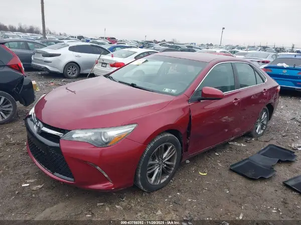 4T1BF1FK2HU751820 2017 TOYOTA CAMRY - Image 2