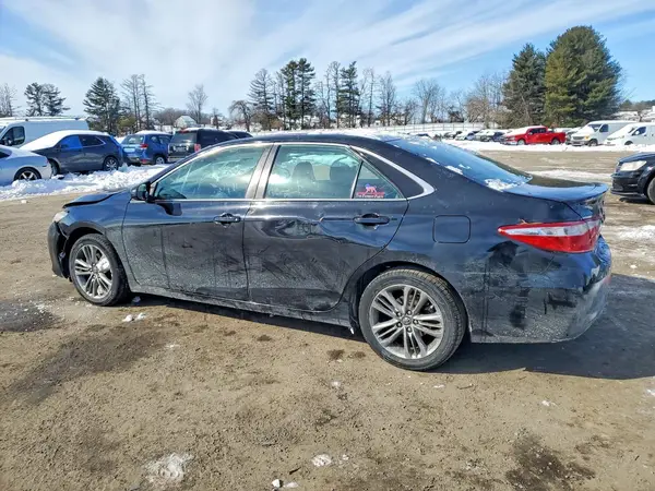 4T1BF1FK2HU753180 2017 TOYOTA CAMRY - Image 2
