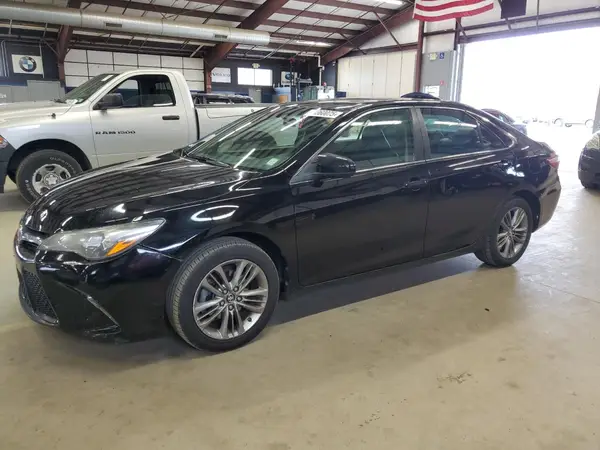 4T1BF1FK2HU756144 2017 TOYOTA CAMRY - Image 1