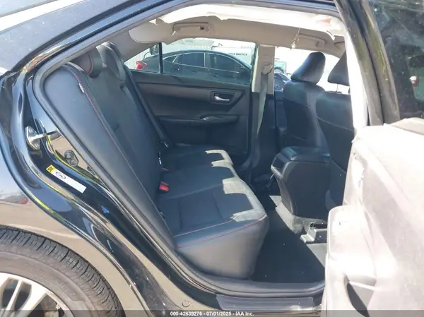 4T1BF1FK2HU758704 2017 TOYOTA CAMRY - Image 8