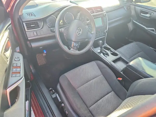4T1BF1FK2HU761313 2017 TOYOTA CAMRY - Image 8