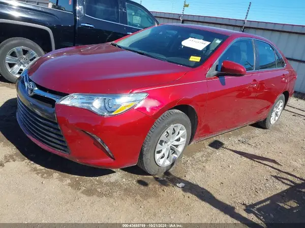 4T1BF1FK2HU762526 2017 TOYOTA CAMRY - Image 2